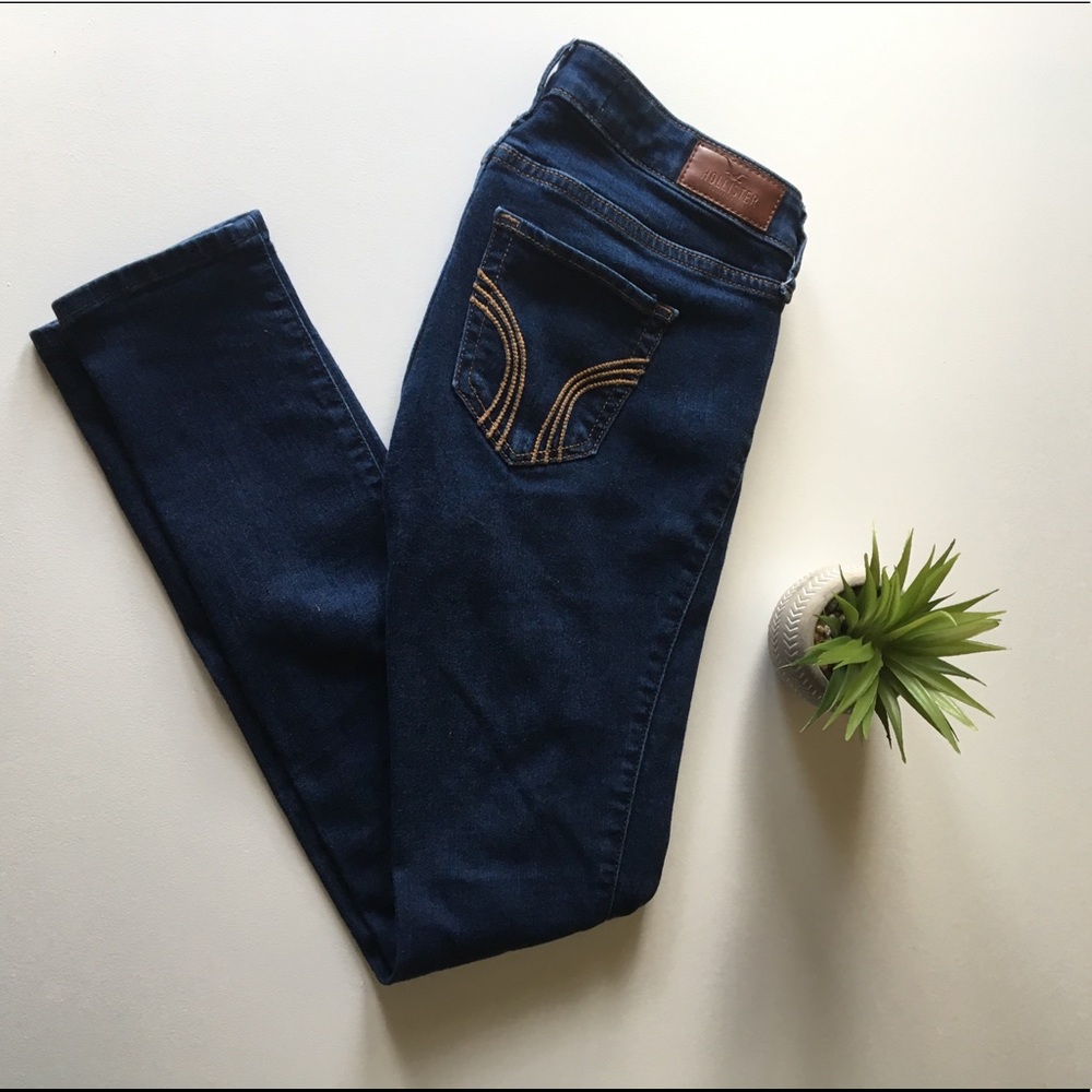 Hollister dark wash  jeans
